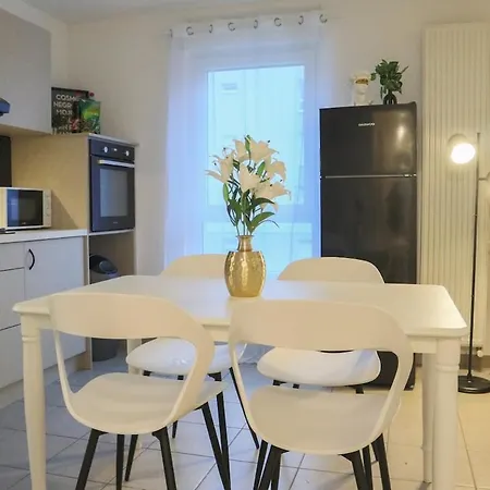 Lägenhet Oeuvres Francaises *